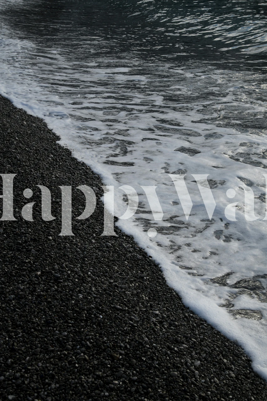 Black and white ocean wave with shoreline wallpaper