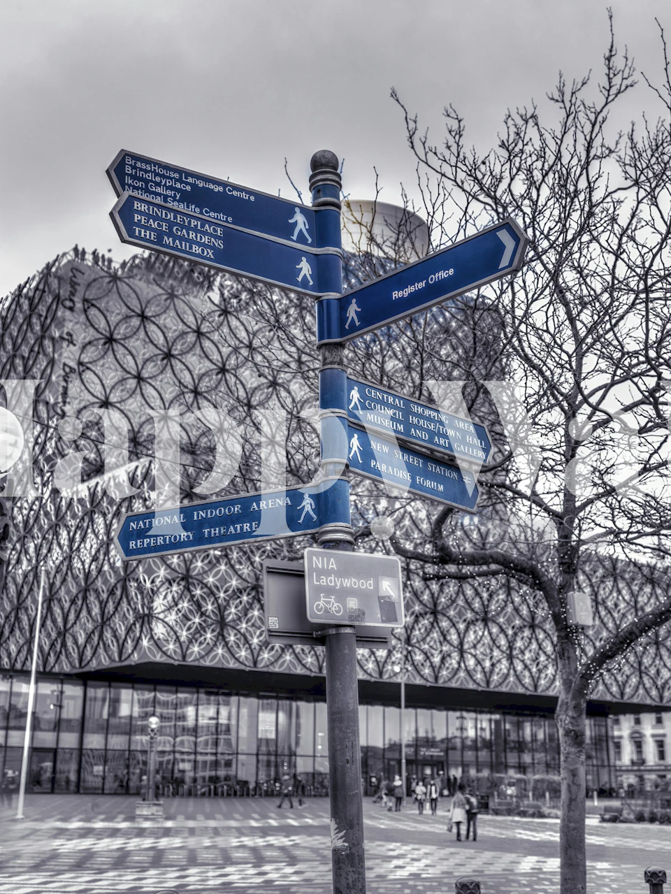 Carta da parati Street Directions esposta in una stanza