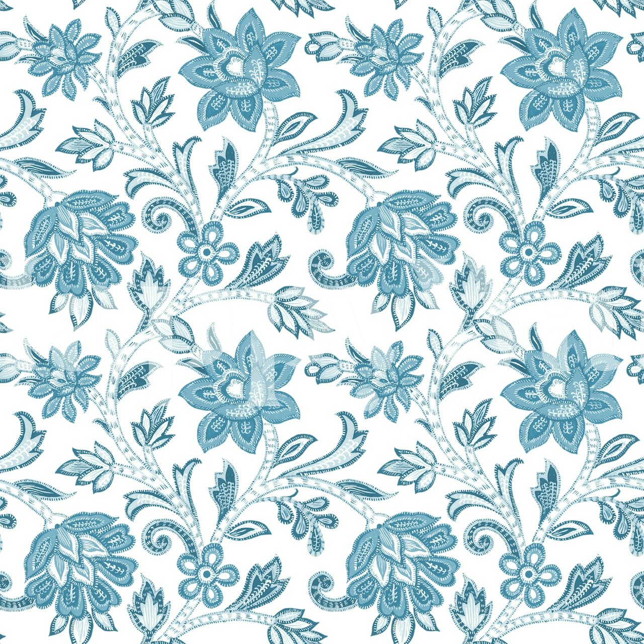 Blomster Indigo Chintz tapet vist i et rum