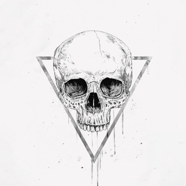 Skull in a triangle (bw)