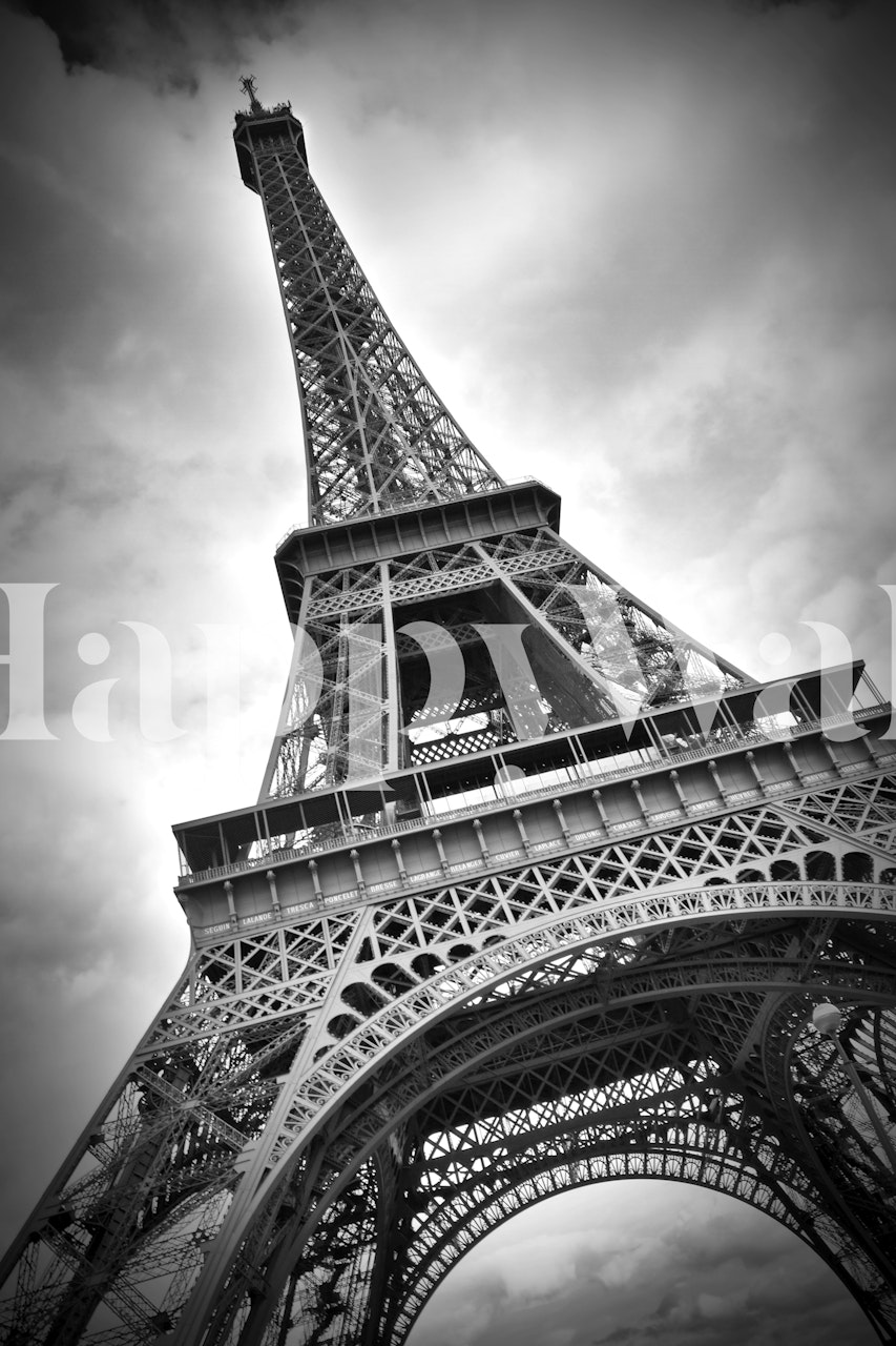 Papel pintado Dynamic Eiffel Tower en una habitación