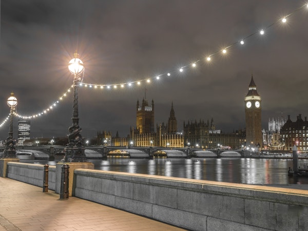 Evening at Thames Promenade