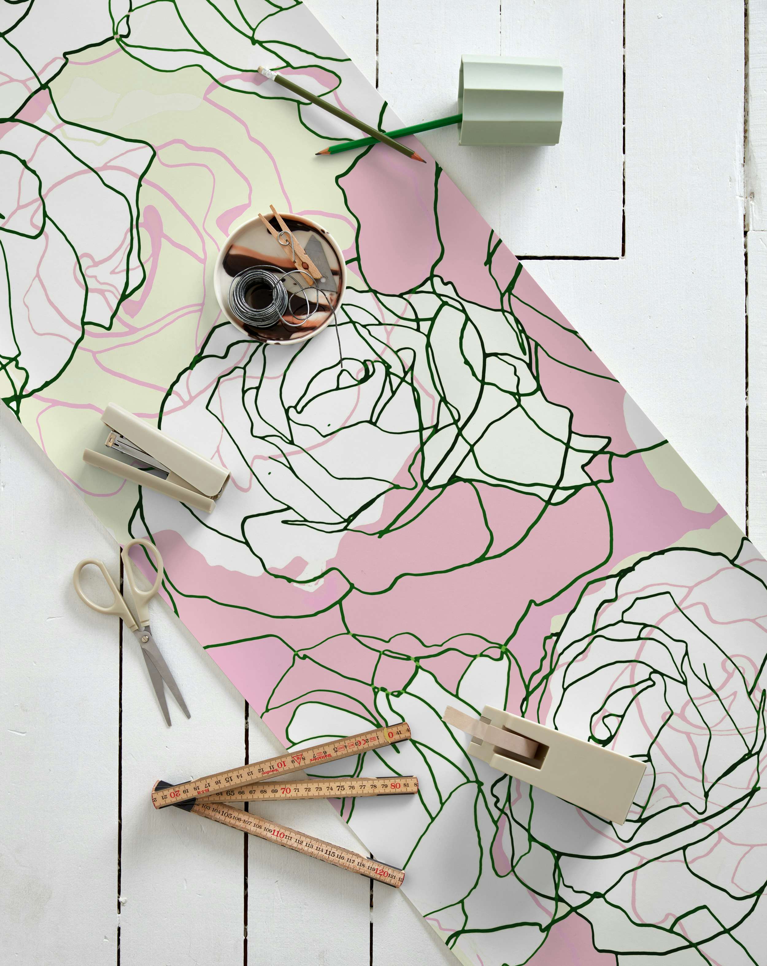 Line art Pastel Roses pattern tapet roll