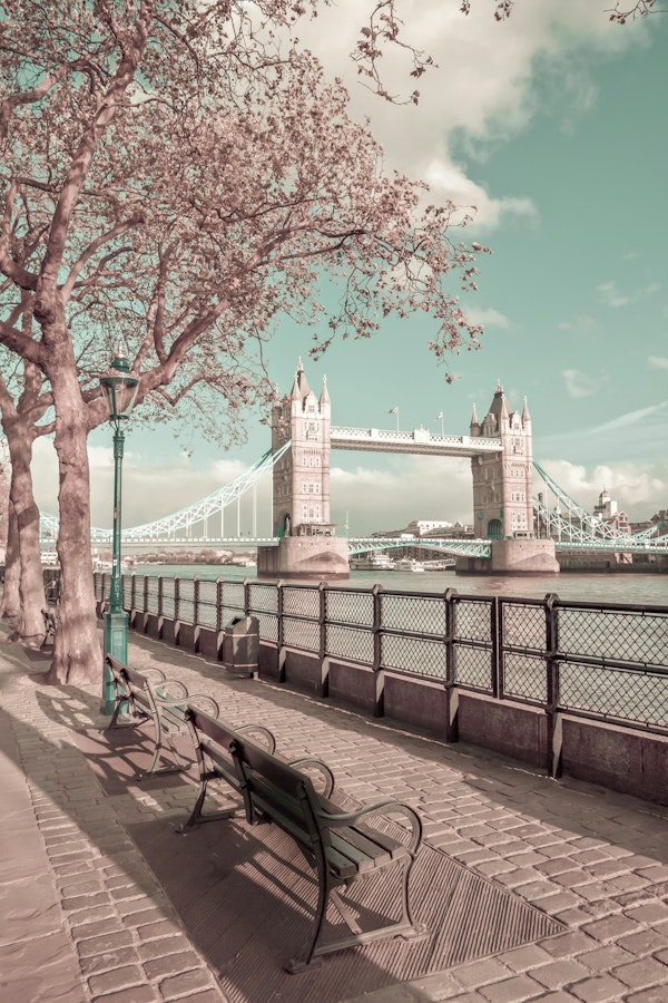 LONDON Tower Bridge - urban vintage