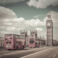 Typical London - urban vintage style tapete